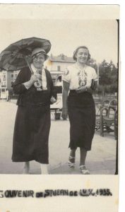 Нина Константиновна и мадам Тиссора. 1935. Фотоархив автора