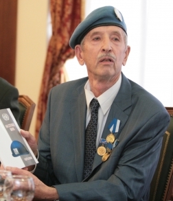 Анатолий Исаенко