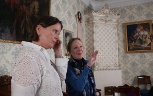 Правнучки Шаляпина Анна (слева) и Салли в Музее-квартире Ф.И.Шаляпина в Санкт-Петербурге